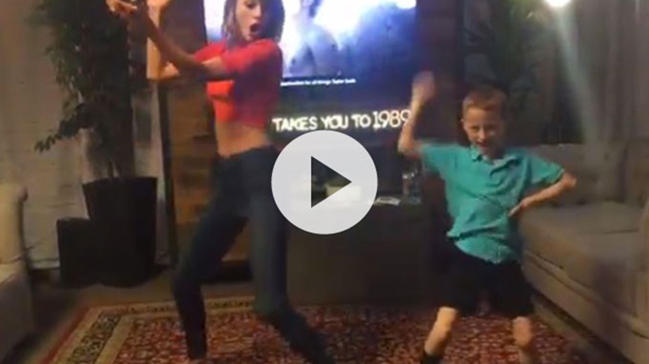 Se Taylor Swift danse med syv år gammel superfan