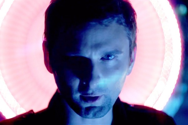 Muse presenterer videoen til «Madness»